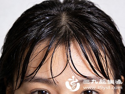 别再纠结了 天天洗和隔天洗哪个更油更秃 答案在这