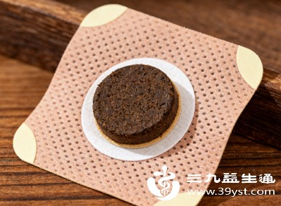 经期用艾脐贴：科学建议保安全