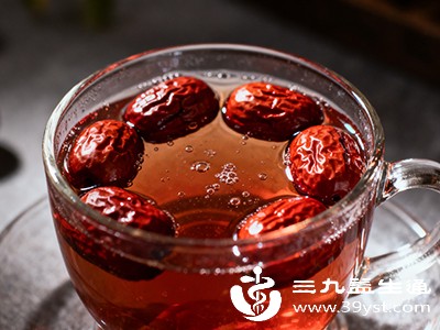 若每天用多颗红枣泡水，还把泡过的红枣吃掉