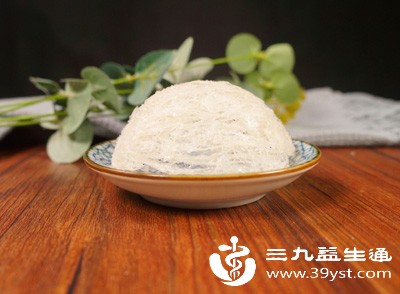 选购燕窝时，需选择正规商家