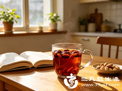 红枣枣皮难消化，天天喝可能加重肠胃负担