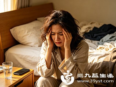 头痛症状会加重，从轻微胀痛转为持续性疼痛