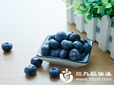 蓝莓、草莓的草酸含量在水果中相对较高