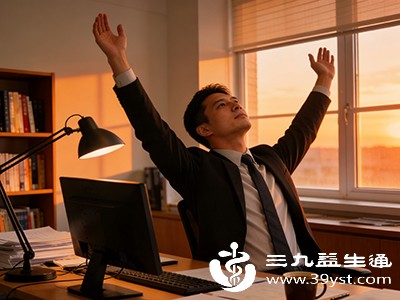 适合需要白天高效工作或学习，且能固定早起的上班族