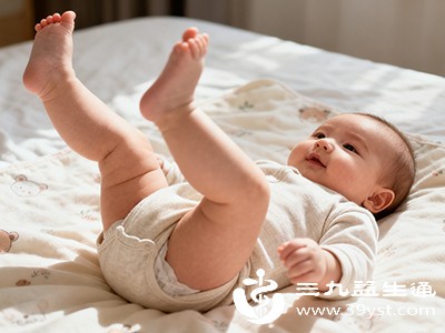 婴幼儿皮肤娇嫩，脚底皮肤吸收能力强