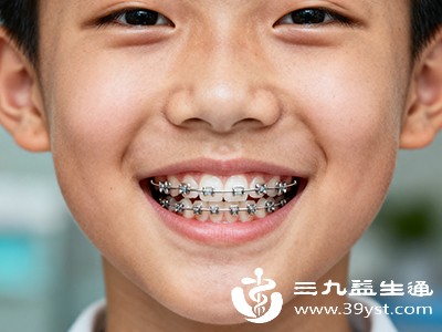 刚补牙、洗牙或做牙齿矫正后，牙齿可能短暂敏感