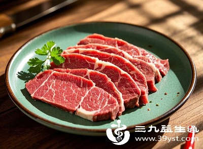 猪牛羊肉每天控制在掌心大小的一块（约75克），优先选瘦肉