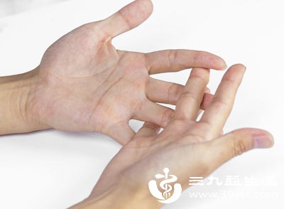 别忽视手心脚心出汗 从环境到健康这些诱因你可能都没在意