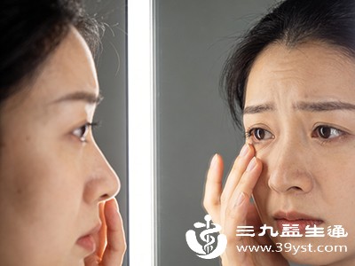 女生脸肿不一定是胖 从激素到肾脏问题 这些诱因帮你梳理清楚