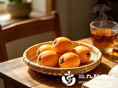 枇杷果肉真能止咳 果核有微毒 千万别乱吃