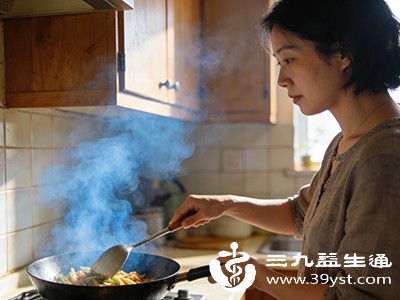酸性食物长时间烹煮