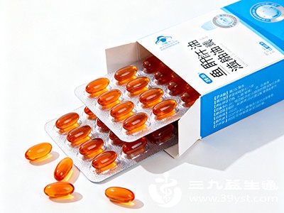 鱼肝油是复合制剂，含维生素A和维生素D，这是最根本的区别
