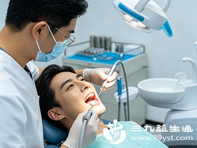 一般在补牙后1-2周内，随着材料与牙齿组织的充分融合