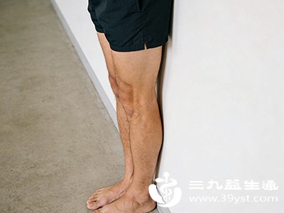 先腿靠墙(5分钟) 先腿靠墙(5分钟)