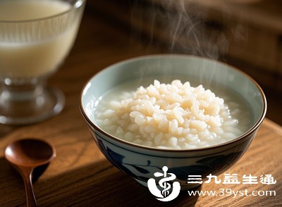 优先选原味无加糖酒酿,每次食用量控制在100克以内(约小半碗) 优先选原味无加糖酒酿,每次食用量控制在100克以内(约小半碗)