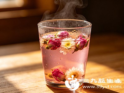 日常饮用这款搭配,能为眼睛提供温和的呵护,适合经常面对电脑、手机的人群 日常饮用这款搭配,能为眼睛提供温和的呵护,适合经常面对电脑、手机的人群