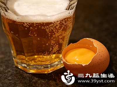 啤酒加生鸡蛋的潜在健康风险 啤酒加生鸡蛋的潜在健康风险