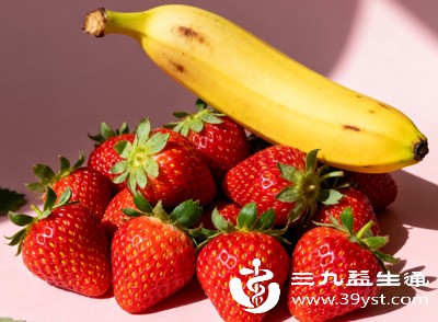 上午10点、下午3-4点,此时血糖处于平稳期,少量吃草莓不会加重血糖负担,还能预防餐前低血糖 上午10点、下午3-4点,此时血糖处于平稳期,少量吃草莓不会加重血糖负担,还能预防餐前低血糖