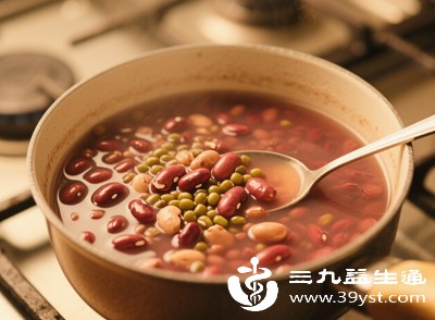 红豆和绿豆可煮成粥或汤 红豆和绿豆可煮成粥或汤