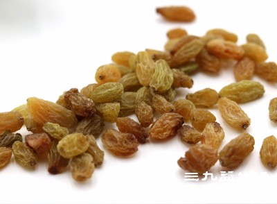 藏在日常里的养生好物 红枣葡萄干泡水对症调理亚健康