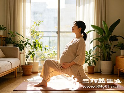 孕期瑜伽的简易体式，改善身体柔韧性和血液循环