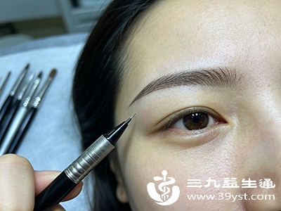 哺乳期想纹眉先了解这些隐患 母婴健康才是首要考虑