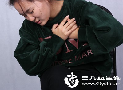 若腹痛持续加重、伴随头晕心慌、出冷汗，必须立刻就医检查，必要时通过手术止血，避免大出血风险