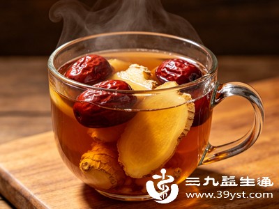 日常可适度食补养护，偶尔饮用生姜红枣茶、山药汤，长期坚持能温补脾胃，增强肠胃抵御寒邪的能力，从根源减少受凉引发的肠胃问题