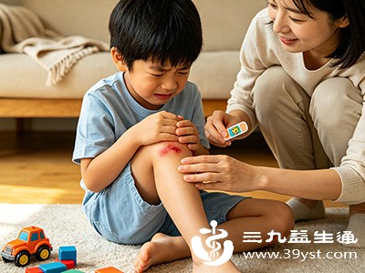 有明显出血且难以止血,或四肢出现畸形、活动受限 有明显出血且难以止血,或四肢出现畸形、活动受限