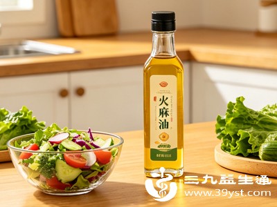 火麻油中的不饱和脂肪酸和维生素等营养成分,能为皮肤补充水分和营养,增强皮肤屏障功能,减少皮肤水分流失,让皮肤变得水润光滑 火麻油中的不饱和脂肪酸和维生素等营养成分,能为皮肤补充水分和营养,增强皮肤屏障功能,减少皮肤水分流失,让皮肤变得水润光滑