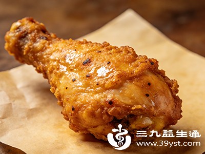 油炸鸡腿的热量远高于水煮鸡胸肉 油炸鸡腿的热量远高于水煮鸡胸肉