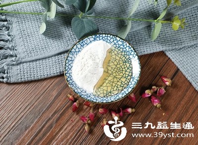 部分女性为了追求“丰胸效果”，会大量食用葛根粉，这反而会给身体带来负担