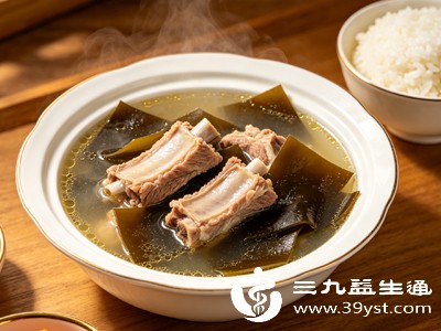 现代营养学证实，海带是天然富碘食材，碘元素是合成甲状腺激素的核心原料，适量饮用可预防缺碘性甲状腺肿大，维持甲状腺功能稳定，调节全身基础代谢