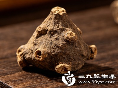 虽然川乌功效显著,但并非人人适用 虽然川乌功效显著,但并非人人适用