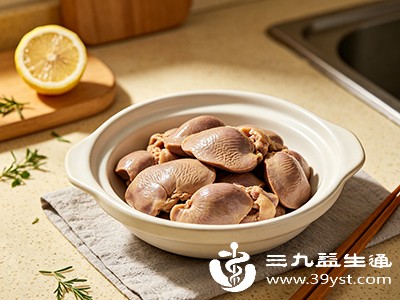 鸡肝中含有多种B族维生素,如维生素B2、维生素B12、叶酸等 鸡肝中含有多种B族维生素,如维生素B2、维生素B12、叶酸等