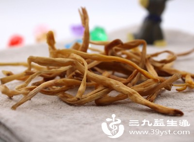 黄花菜到底是发物吗 真相藏在“新鲜”和“干货”里 爱吃的必看