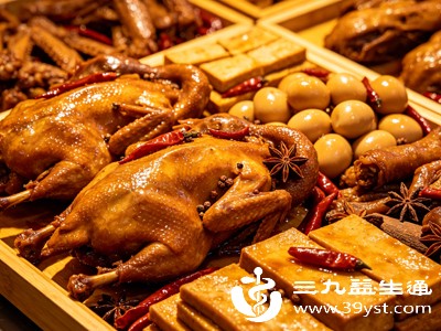 首选自制，拒绝街边散装：自制卤味只用少量食盐、姜片调味，减半热性香料