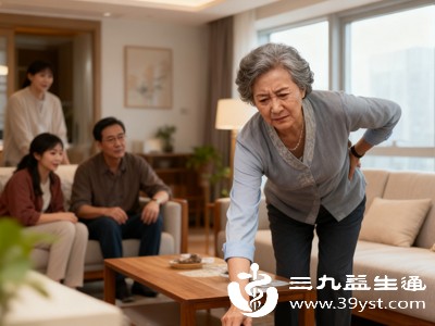 长期弯腰驼背:牵拉腰椎偏移,持续压迫单侧下肢神经根 长期弯腰驼背:牵拉腰椎偏移,持续压迫单侧下肢神经根