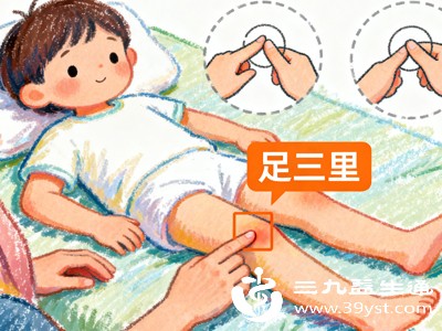 按揉足三里的最佳时间是饭后1小时，此时按揉能更好地帮助消化