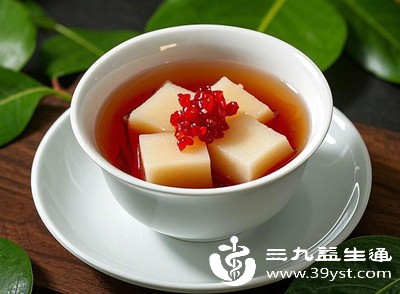肥肉配米饭、奶油配甜品、炸鸡配奶茶，高油加高糖的组合，会直接抑制脂肪分解，加速脂肪囤积，这也是大多数人发胖的核心原因