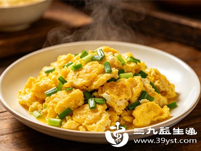 鹅蛋炒葱花：葱花可有效中和鹅蛋腥味，少油清炒，鲜香不腻，温补养胃，适合日常家常食用