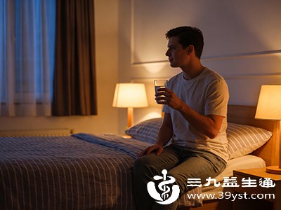 睡前到底能不能喝水 肾不好的人尤其要看
