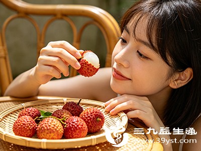 荔枝含糖量较高，也需避免空腹大量食用