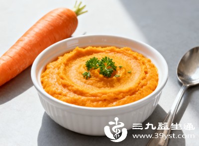 宝宝获取维生素A的最佳方式是通过食物，比如动物肝脏（每周1-2次，少量添加）、蛋黄、胡萝卜泥、南瓜泥、菠菜泥等，这些食物中的维生素A易被宝宝吸收