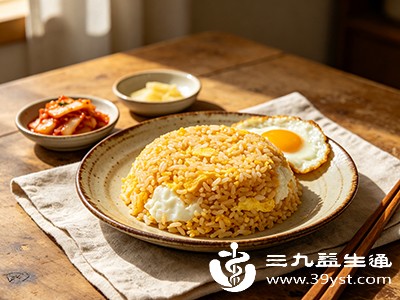 将蛋炒饭的热量纳入全天总热量预算中 将蛋炒饭的热量纳入全天总热量预算中