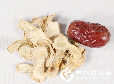 过量食用干姜可能会刺激胃肠道,引起胃痛、烧心等不适 过量食用干姜可能会刺激胃肠道,引起胃痛、烧心等不适