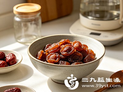 龙眼干性温,过量饮用易导致上火 龙眼干性温,过量饮用易导致上火