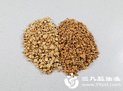 可适量食用黄芪、党参等食材煮水或煲汤