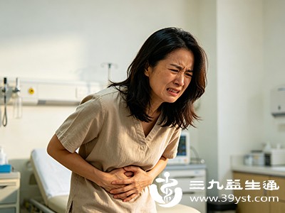 肚脐右侧突然疼痛 别硬扛 这些情况必须及时去医院