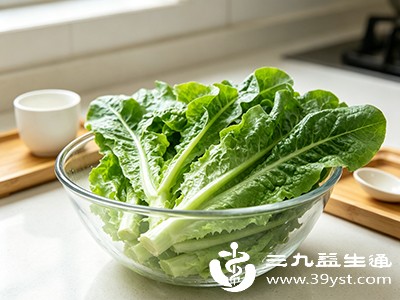 食用莴苣叶时应选择新鲜、无发黄、无腐烂的叶片